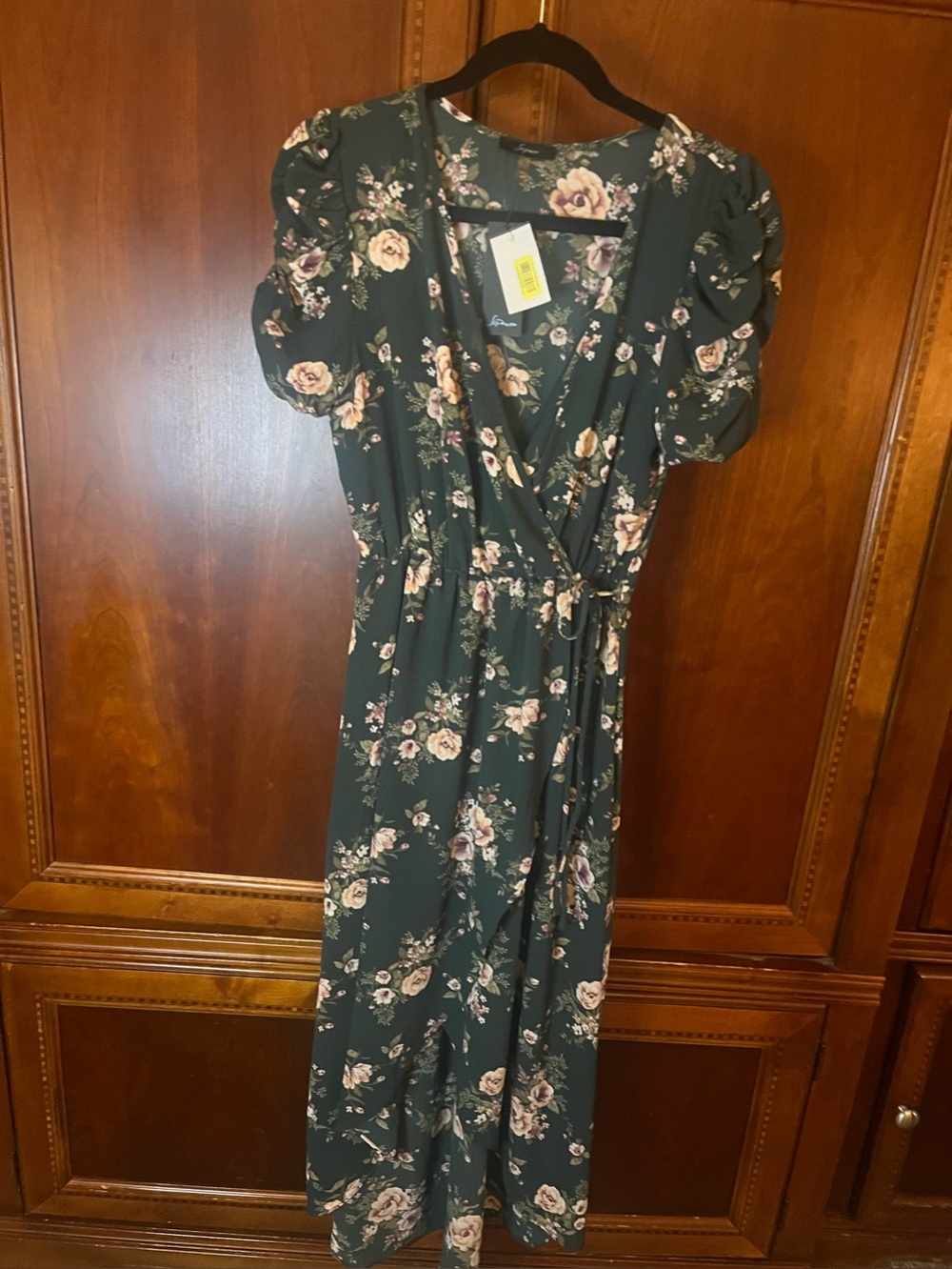 Soprano Dark Green Floral Midi Wrap Dress